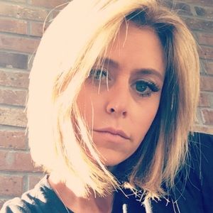 Meet your Posher, Christie